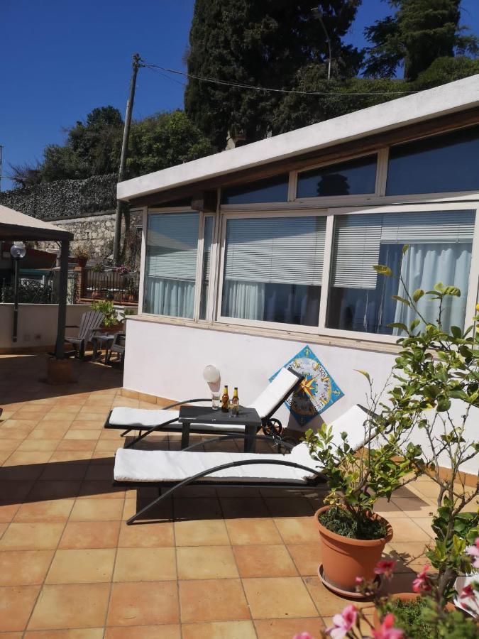 Il Terrazzo Di Marlu Villa Таормина Екстериор снимка